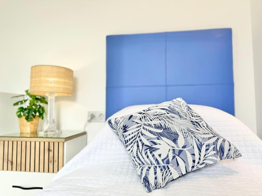 Welcome To Villa Bali A Luxurious Modern Getaway Лос-Крістіанос Екстер'єр фото