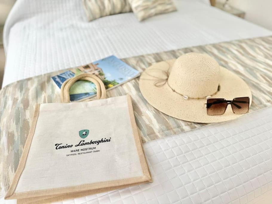 Welcome To Villa Bali A Luxurious Modern Getaway Лос-Крістіанос Екстер'єр фото